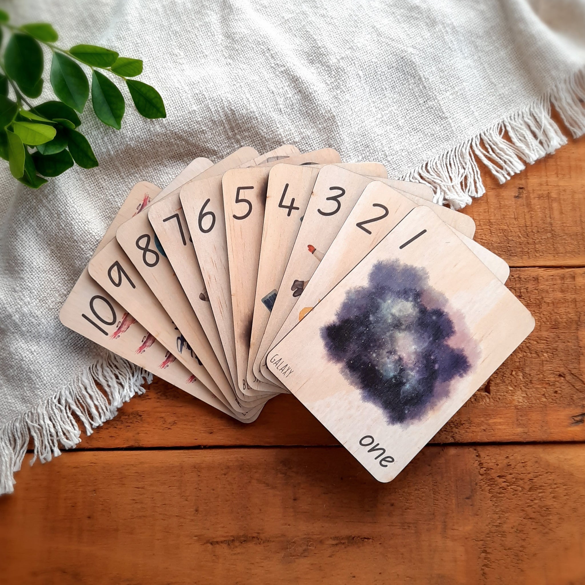 1-10 Outer Space - Mini Flash Cards